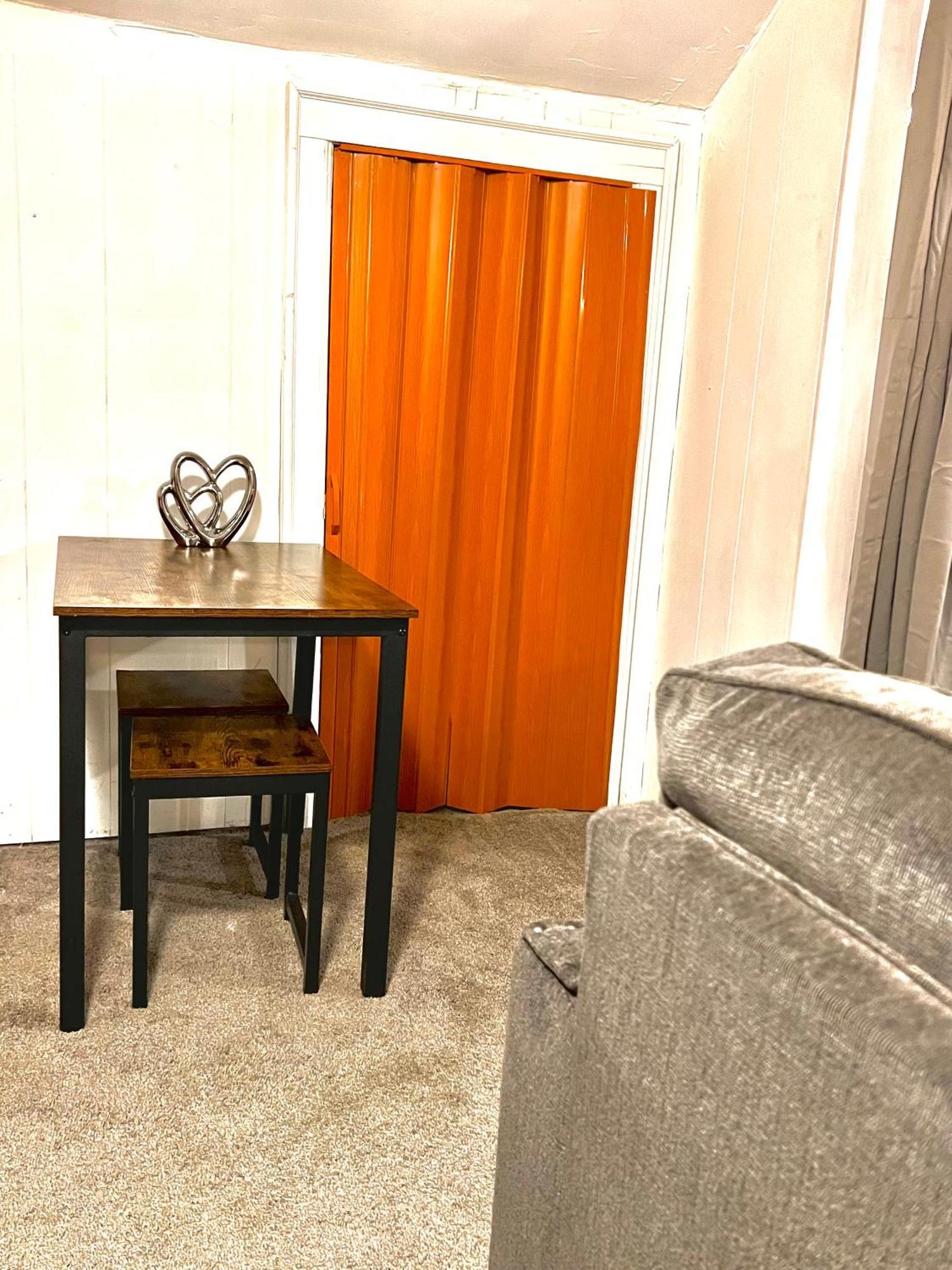 Two Bedroom Villa Studio With Fireplace & Living Room Detroit Esterno foto